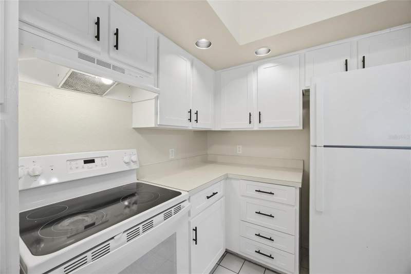 2 bedroom Condominium at 4532 Commander Drive #2132, Venetian Place, Orlando — photo 5