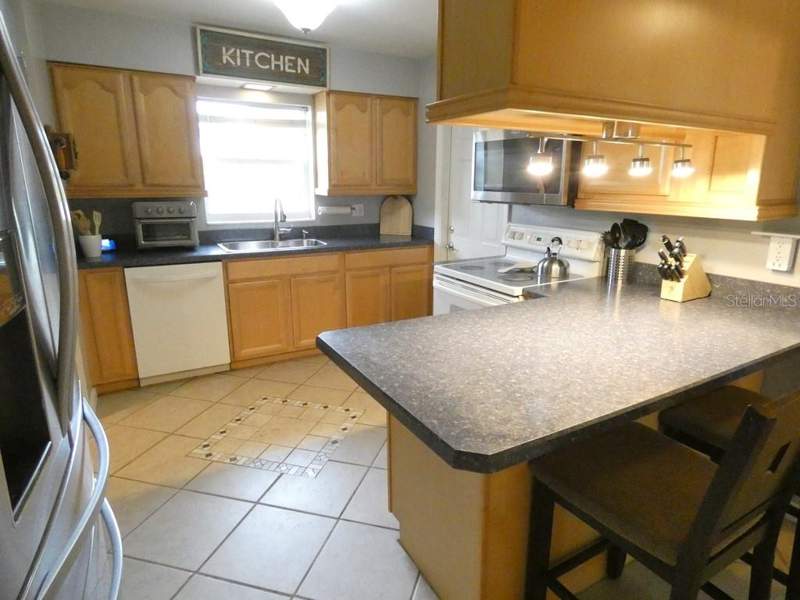 3 bedroom Single Family Residence at 7211 Tarrytown Drive, Spring Hill, Spring Hill — photo 5