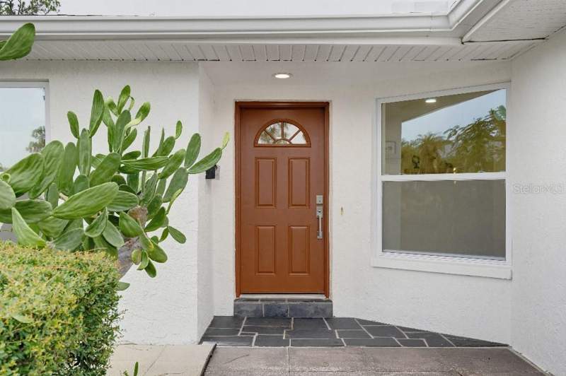4 bedroom Single Family Residence at 7520 20th Street, Meadow Lawn Pinellas Add, St Petersburg — photo 5