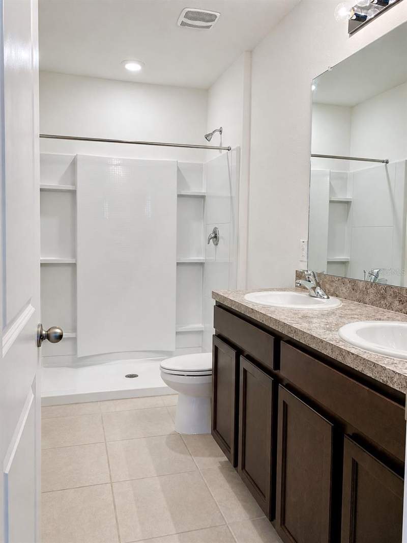 3 bedroom Townhouse at 32935 Kaloko Road, Union Park Ph 7A & Oldwoods Aven, Wesley Chapel — photo 5