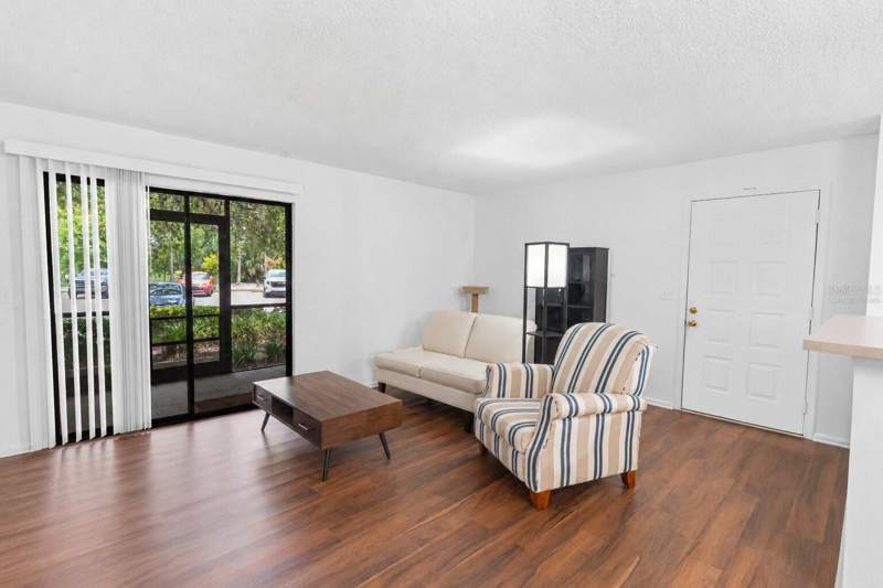 3 bedroom Condominium at 6018 Laktree Lane #E, Raintree Village Condo N, Temple Terrace — photo 3