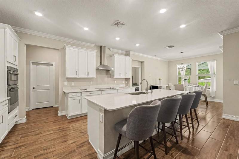 5 bedroom Single Family Residence at 21590 Violet Periwinkle Drive, Connerton Village, Land O Lakes — photo 4
