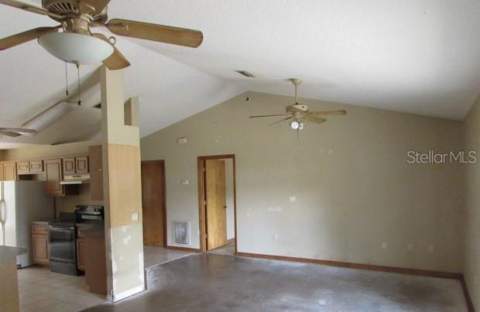 824 Berryhill Circle, Fruitland Park FL - photo 6 of 6