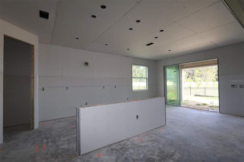 5 bedroom Single Family Residence at 3722 Wolves Creek Place, Willow Run, Apopka — photo 2