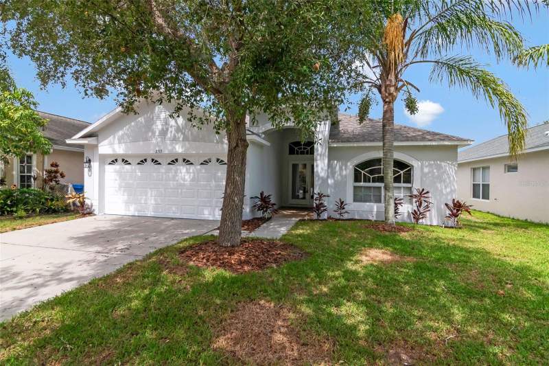 3 bedroom Single Family Residence at 2313 Lawrence Hall Street, River Bend Ph 3B, Ruskin — photo 2