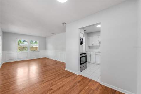 7402 Wishing Well Court, Tampa FL - photo 7 of 29