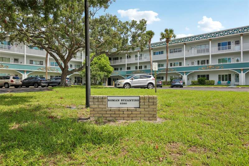 2 bedroom Condominium at 2380 World Parkway Boulevard #40, On Top Of The World, Clearwater — photo 2