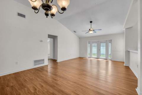 17610 Esprit Drive, Tampa FL - photo 9 of 48