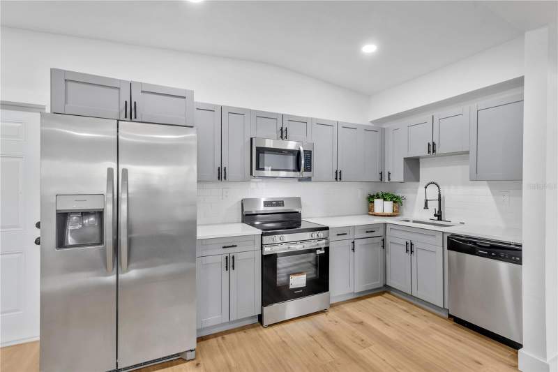 3 bedroom Single Family Residence at 4628 15th Avenue, Ridgeway 2, St Petersburg — photo 3