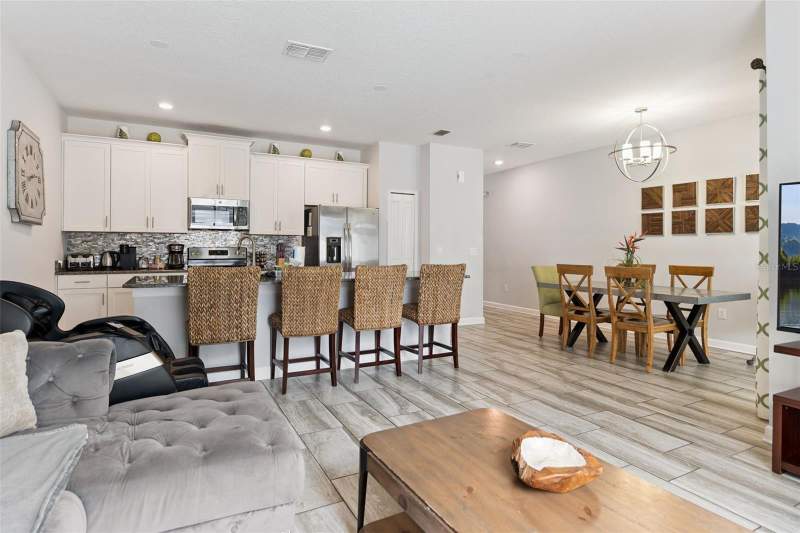4 bedroom Townhouse at 9053 Dogleg Drive, Stoneybrook South Ph I-1 & J-1, Davenport — photo 5