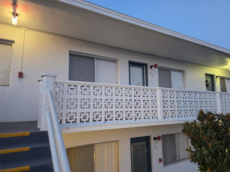 1 bedroom Condominium at 8221 112th Street #209, Seminole Garden Apts Co-Op, Seminole — photo 2