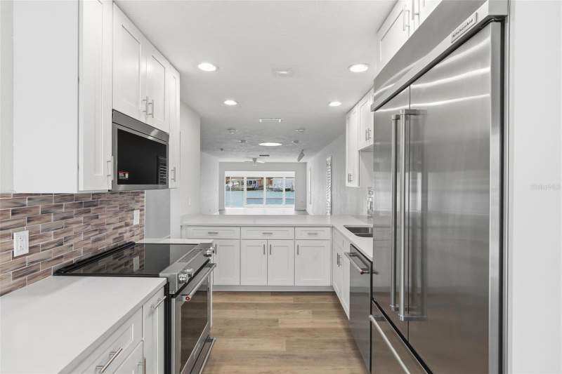 2 bedroom Villa at 594 Boca Ciega Point Boulevard, Boca Ciega Point East, St Petersburg — photo 5