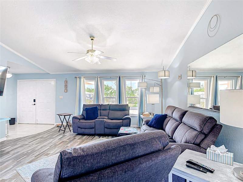 3 bedroom Single Family Residence at 18790 Countryman Avenue, Port Charlotte Sec 037, Port Charlotte — photo 5