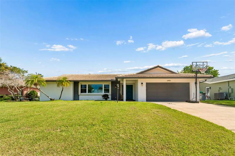 4 bedroom Single Family Residence at 13901 88th Terrace, Oakhurst Park 1st Add, Seminole — photo 3