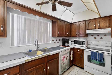 7465 Galloway Road, Weeki Wachee FL - photo 18 of 34