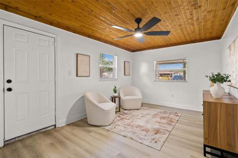 4914 S 82nd Street, Tampa FL - photo 7 of 34