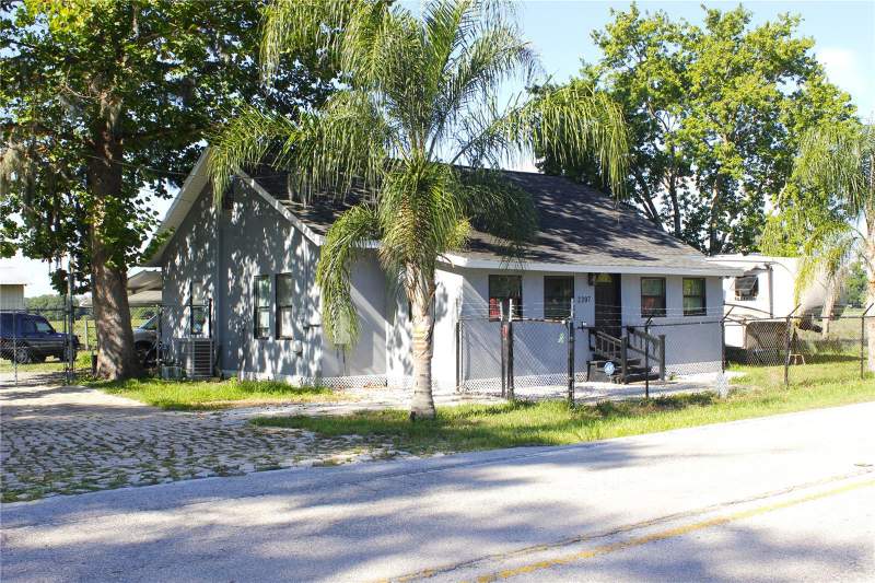 4 bedroom Single Family Residence at 2207 Sparkman Road, Zzz | Unplatted, Plant City — photo 2