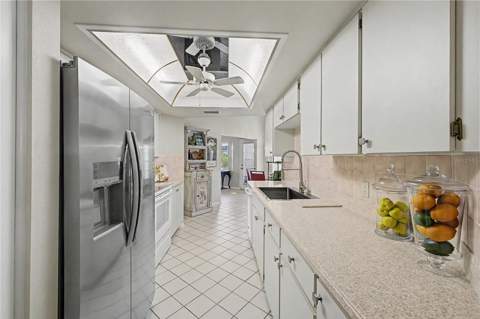 2662 Appleleaf Court, Spring Hill FL - photo 12 of 48