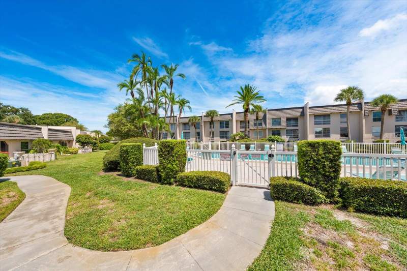 2 bedroom Villa at 1005 Cordova Green, Cordova Greens Condo, Seminole — photo 2