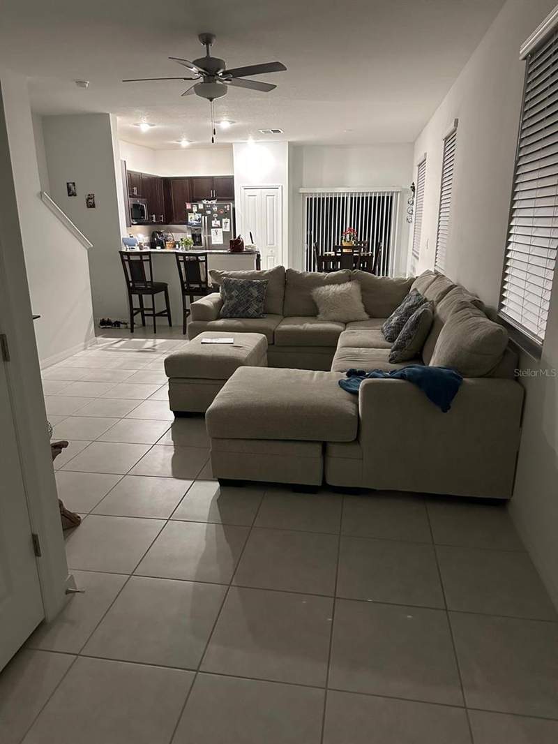 2 bedroom Townhouse at 253 Tulip Banded Way, South Shore Pointe, Ruskin — photo 5