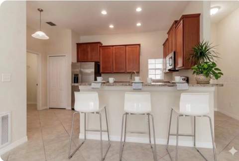 18591 Briar Oaks Drive, Hudson FL - photo 6 of 33