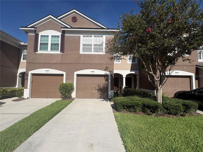 3 bedroom Townhouse at 4605 Barnstead Drive, Valhalla Ph 3-4, Riverview — photo 2