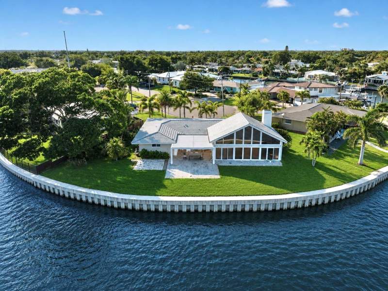 1276 37TH AVENUE home for sale in North East Park Shores