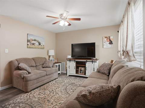 9122 Dupont Avenue, Spring Hill FL - photo 6 of 56