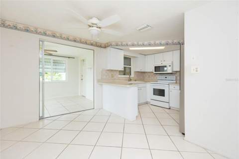 1447 Weyford Lane, Holiday FL - photo 6 of 39