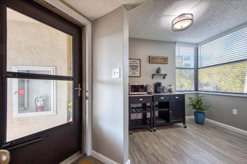 2 bedroom Condominium at 1324 Pasadena Avenue #201, Pasadena Cove Condo, South Pasadena — photo 3