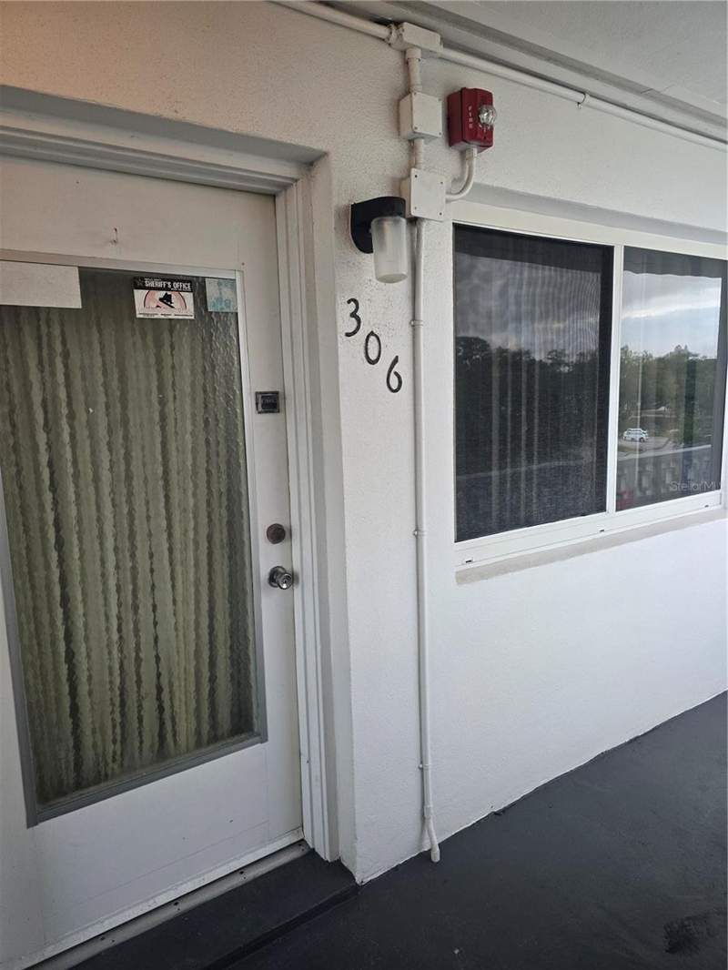 1 bedroom Condominium at 8126 112th Street #306, Seminole Garden Apts Co-Op, Seminole — photo 2