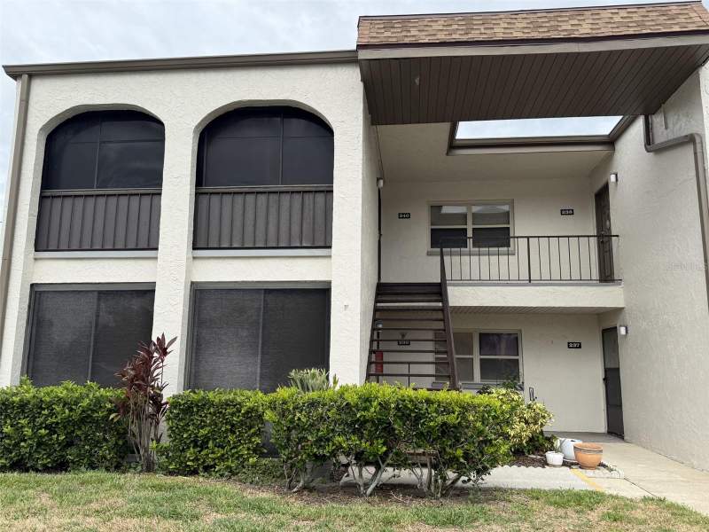 7701 STARKEY ROAD #239 home for sale in Boulevard Club The Condo