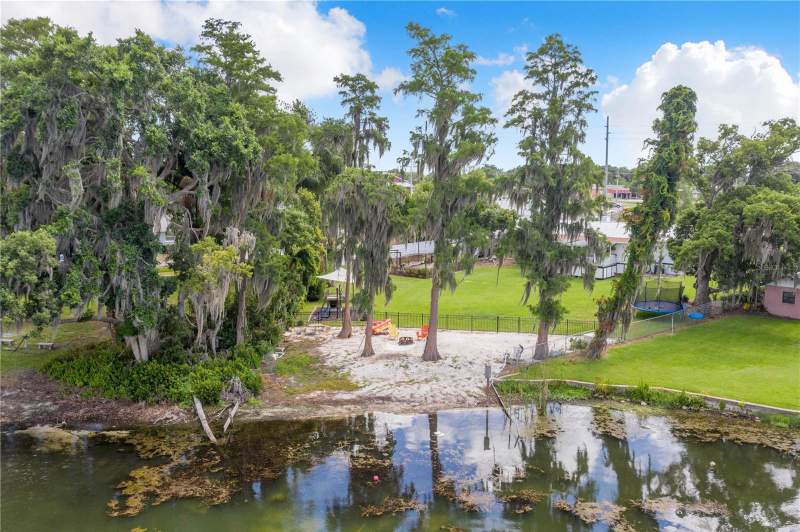 4 bedroom Single Family Residence at 775 S Buena Vista Drive, Echo Park Rep, Lake Alfred — photo 4