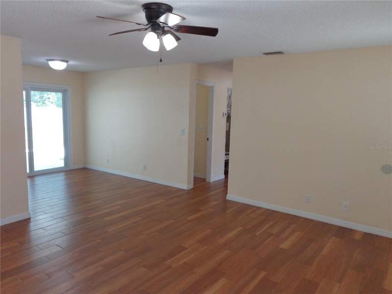 3 bedroom Single Family Residence at 2305 NE 38th Street, Emil-Marr, Ocala — photo 3