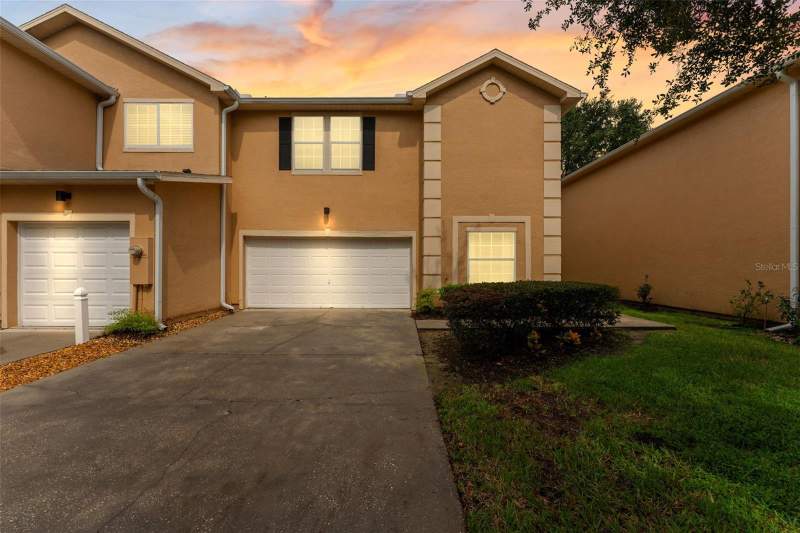 Emerald Pointe Townhomes At Ta