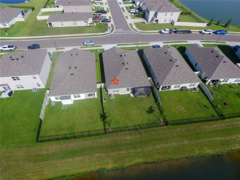 3 bedroom Single Family Residence at 12293 Mountain Island Trail, Bella Lago Ph II Subph Iia-Ia, Iia-Ib, II, Parrish — photo 3
