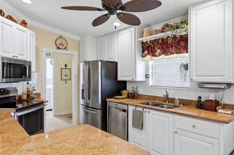 7621 Quinto Drive, Sarasota FL - photo 22 of 84