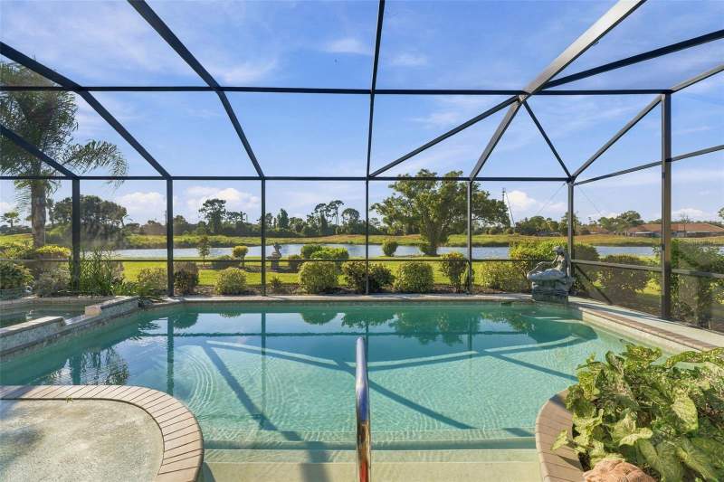 3 bedroom Single Family Residence at 2555 Silver Palm Road, Bobcat Trail, North Port — photo 2
