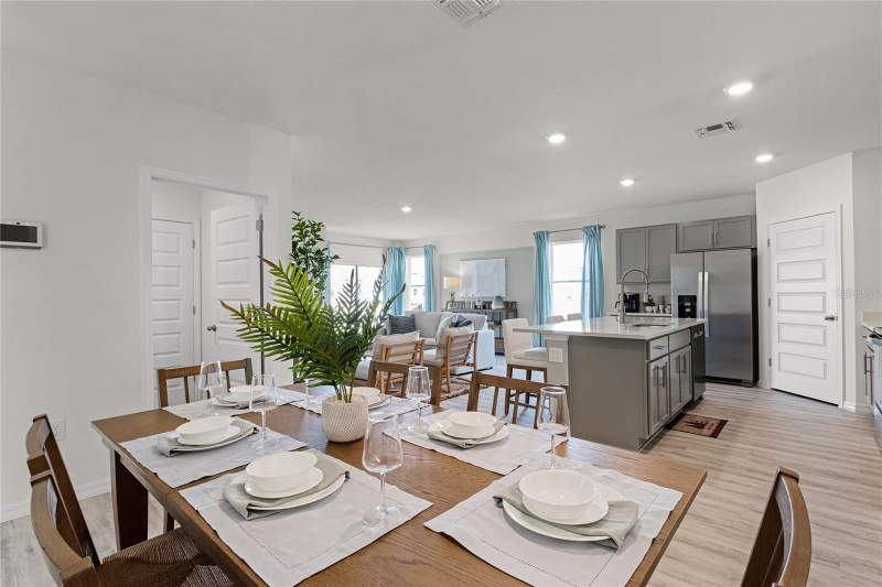 5 bedroom Single Family Residence at 7851 Forrest Fox Way, Fox Branch Ranch Phase 1, Lakeland — photo 4