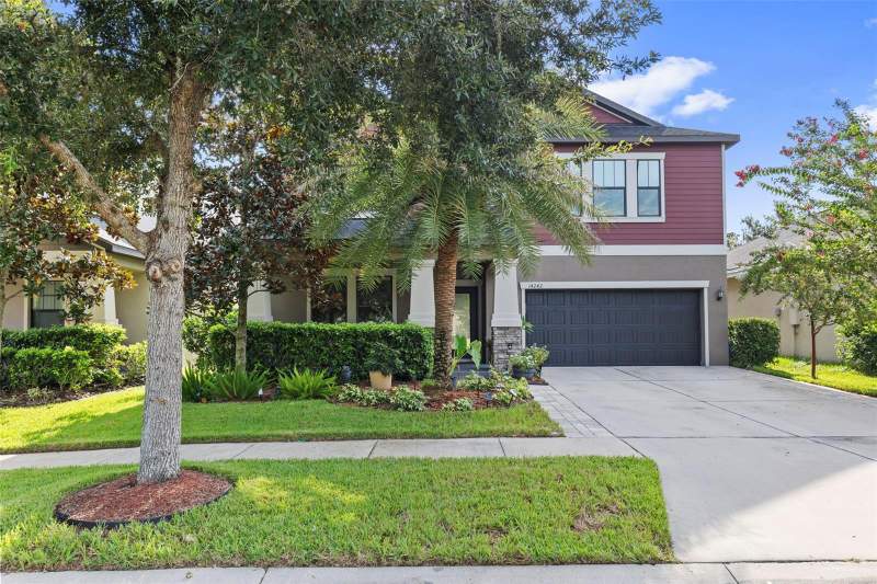 5 bedroom Single Family Residence at 14242 Blue Dasher Drive, Enclave At Boyette, Riverview — photo 2