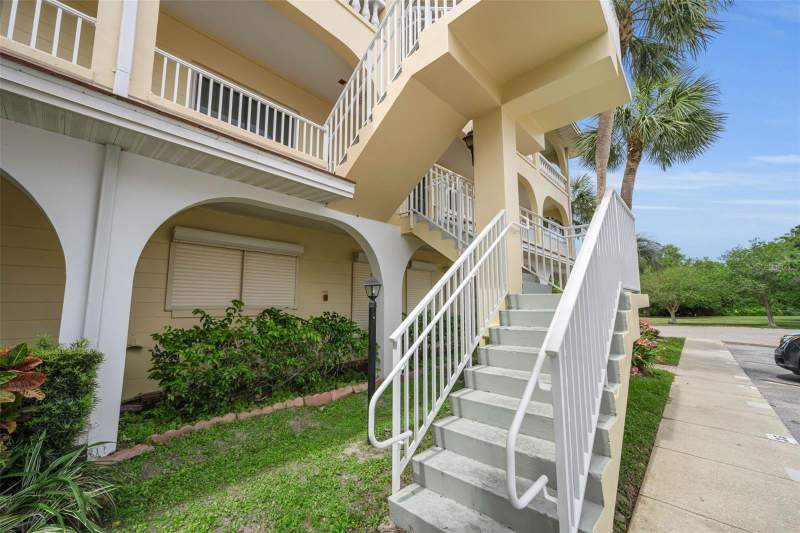 2 bedroom Condominium at 2223 Philippine Drive #35, On Top Of The World, Clearwater — photo 2