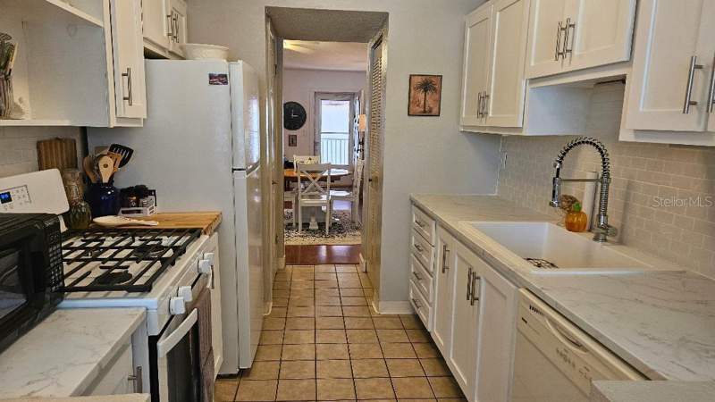 1 bedroom Condominium at 10036 63rd Avenue #25, Long Bayou, St Petersburg — photo 5