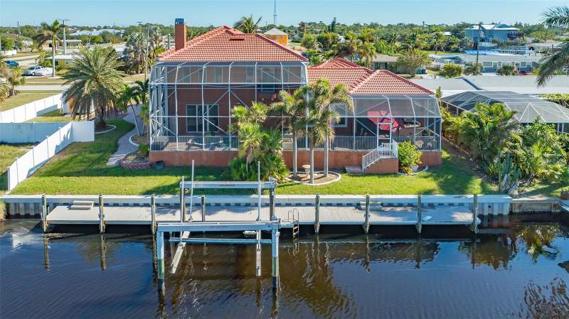 4 bedroom Single Family Residence at 108 Roselle Court, Port Charlotte Sec 036, Port Charlotte — photo 4