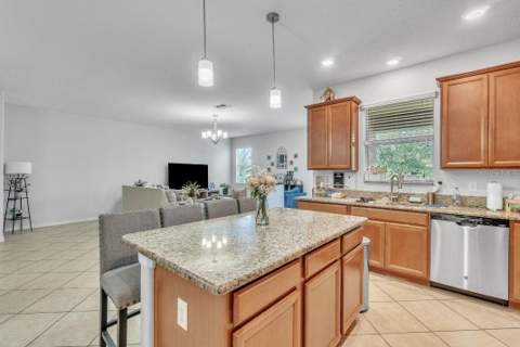3256 Rodrick Circle, Orlando FL - photo 14 of 37