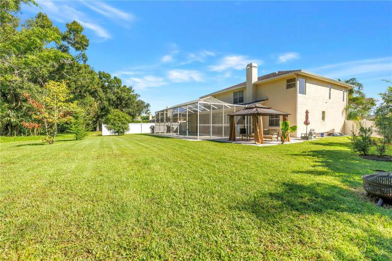 5 bedroom Single Family Residence at 10210 Vista Pointe Drive, Countryway Prcl B Trct 7 Ph 1, Tampa — photo 3