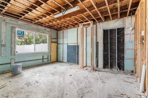 9570 Sun Isle Drive, St Petersburg FL - photo 12 of 35