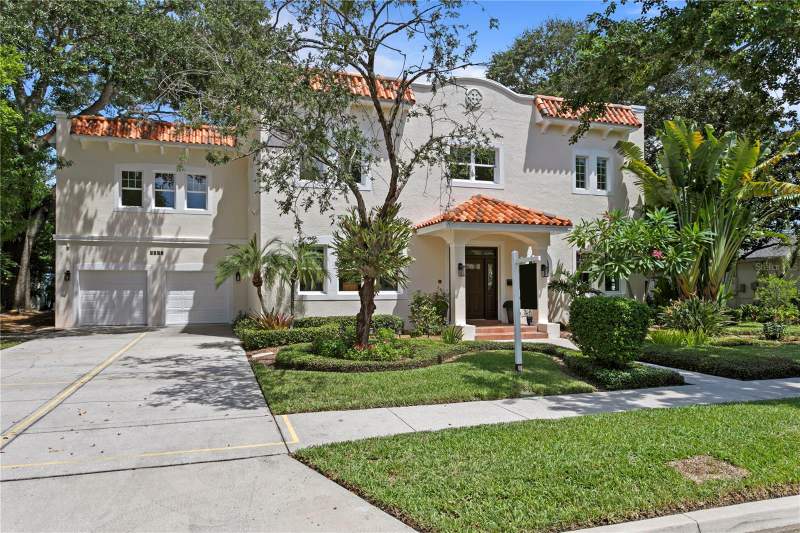 5 bedroom Single Family Residence at 4115 W Barcelona Street, Virginia Park, Tampa — photo 1