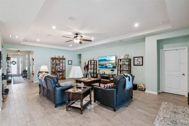 4 bedroom Single Family Residence at 3904 Redfin Place, Bellalago Ph 4K, Kissimmee — photo 4