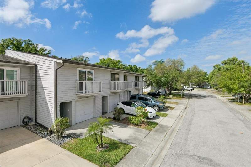 2 bedroom Condominium at 6436 92nd Place #1005, Lake Forest Condo, Pinellas Park — photo 2