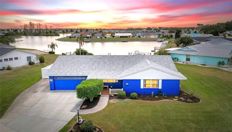 1810 MILFORD CIRCLE home for sale in Del Webbs Sun City Florida